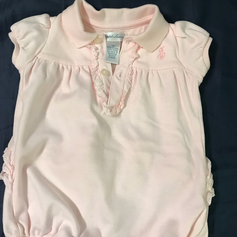 Polo adorable ruffle polo onsie/romper